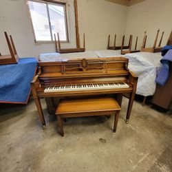 1980 Sohmer & Co, 
Beautiful Condition, 
Pro delivery & tuning INCLUDED!
(PRICE IS NEGOTIABLE)