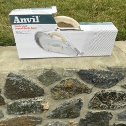 Anvil 8-3/4” Quick Load Aluminum Drywall Taper Banjo with Wooden Handle