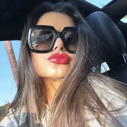 FENTY BEAUTY by RIHANNA💕💋💄Gloss Bomb🍒 HOT CHERRY 🍒 “HEAT” Universal Lip Luminizer + Plumper💋💕