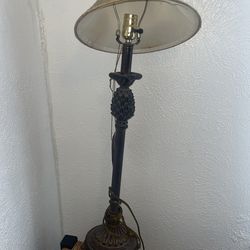 LIVING ROOM LAMPS