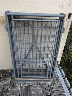 Small Pet Pen or Kennel