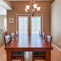 Beautiful dining room kitchen table solid wood six chairs