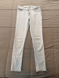 Women’s Levi’s Skinny Jeans Sz 28