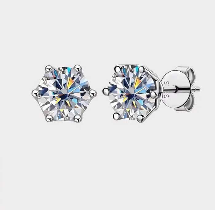 0.5 CT Earrings