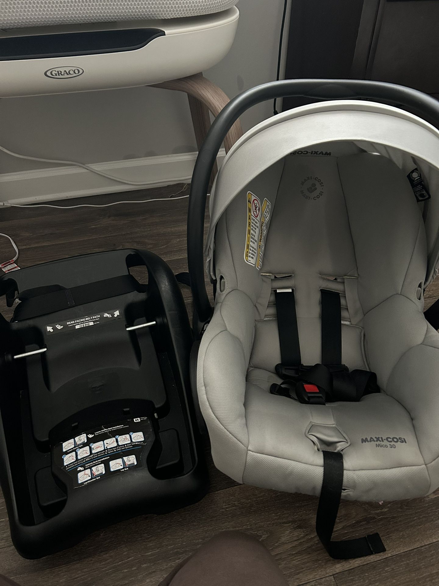 MaxiCosi Car seat