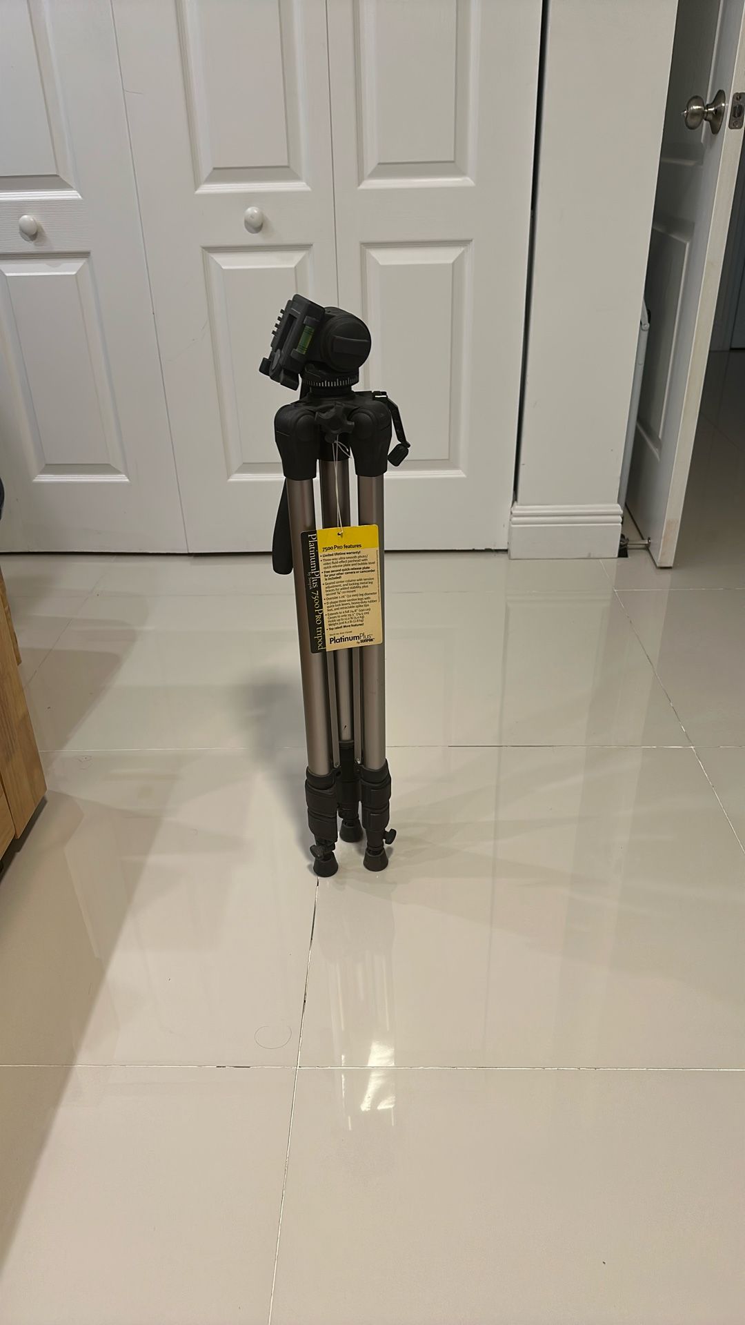 Platinum Plus 7500 Pro Tripod - Pickup Only