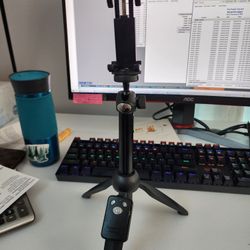 Selfie Stick With Stand