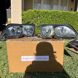 02-05 BMW E46 Sedan 325I 328I 330I Halogen Headlights Set Pair Left Right