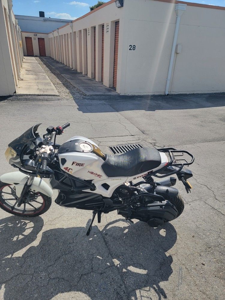 Selling Whole Bike For Parts Only !!!, 2022 Vitacci Rocket 150cc YN150T-9. Engines Turns Over. Asking $250