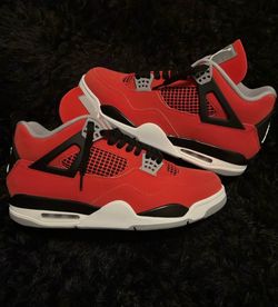Jordan 4 “Toro Bravo” size 13
