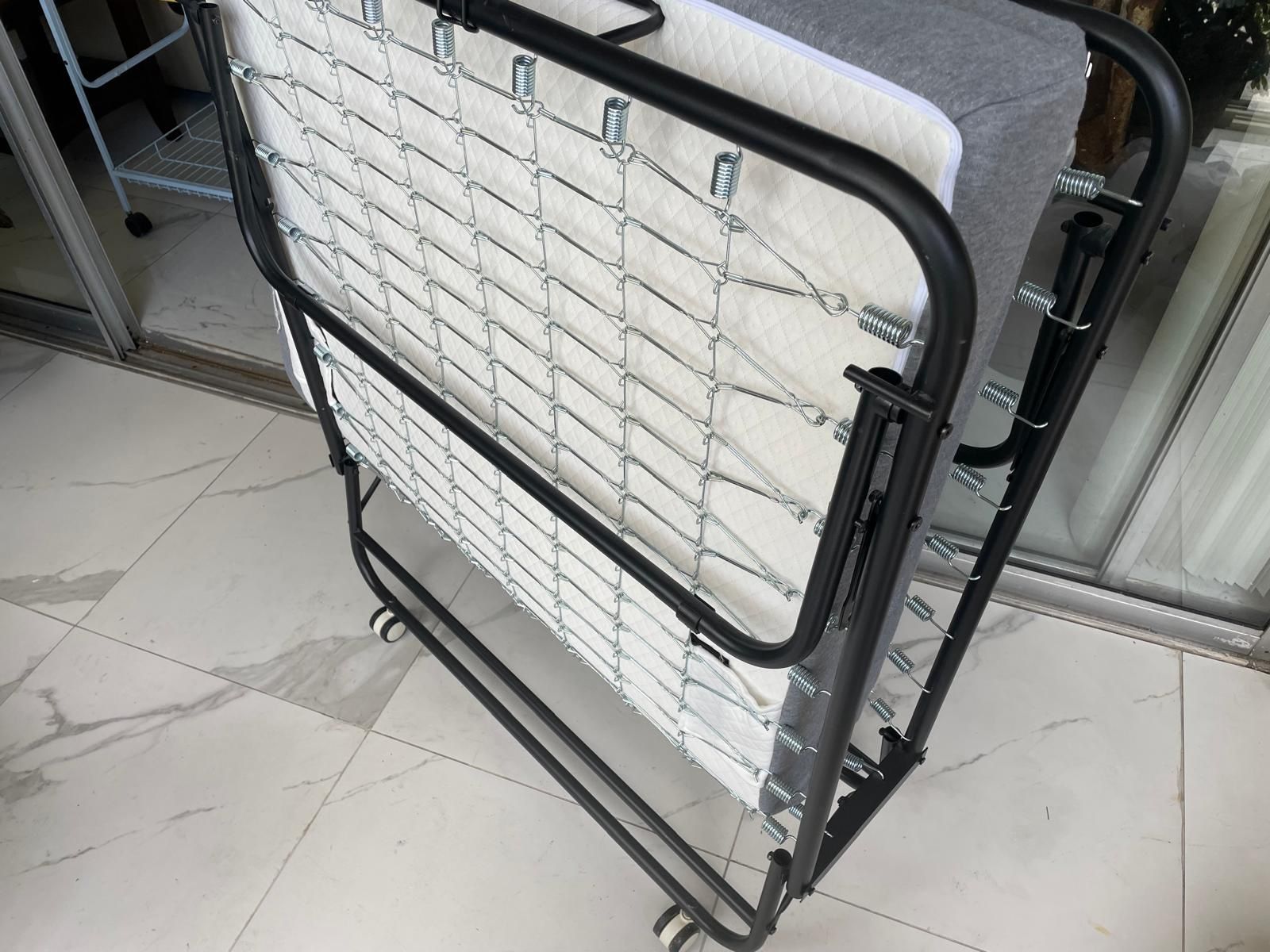 Foldable Bed