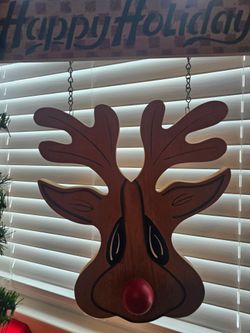 $25.00 - 32" Solid Wood Christmas Holiday Greeter!  3D Whimsical Hanging Deer Face! Handcrafted! Garland with assorted Christmas Ornaments & Accents! 