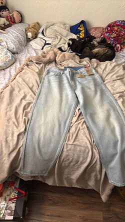 Relaxed, taper jeans