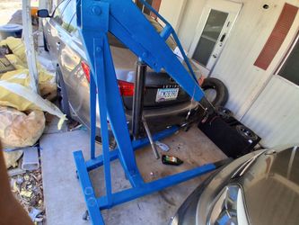 Engine hoist