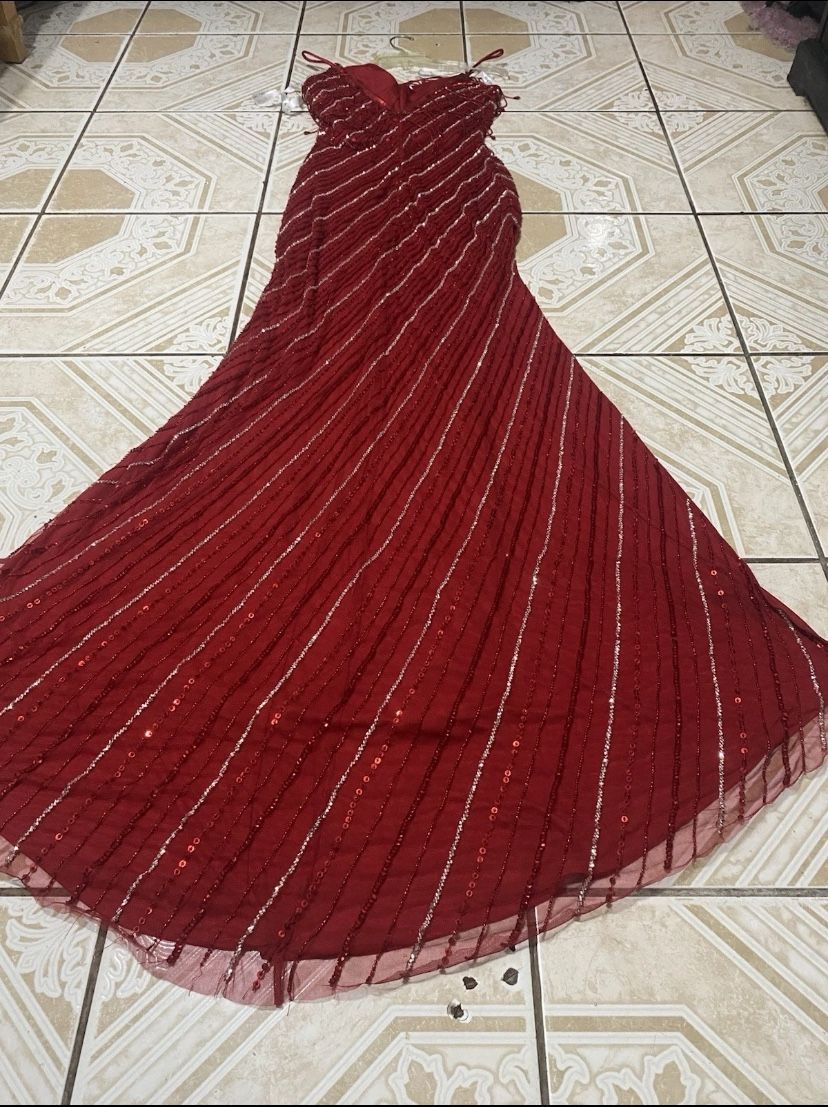 Brand new Red Glitter/Bead Long Formal Rachel Allan Fancy/Prom Dress Size 4
