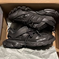 Balenciaga Tracks Black No LED