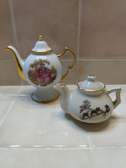 2 Miniature Tea Pots