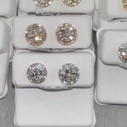 14k Vs Diamond Earrings 9.5 Mm In Size 