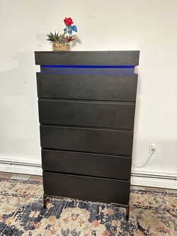 Dresser w/LED Lights Five-Drawers - Delivery Available