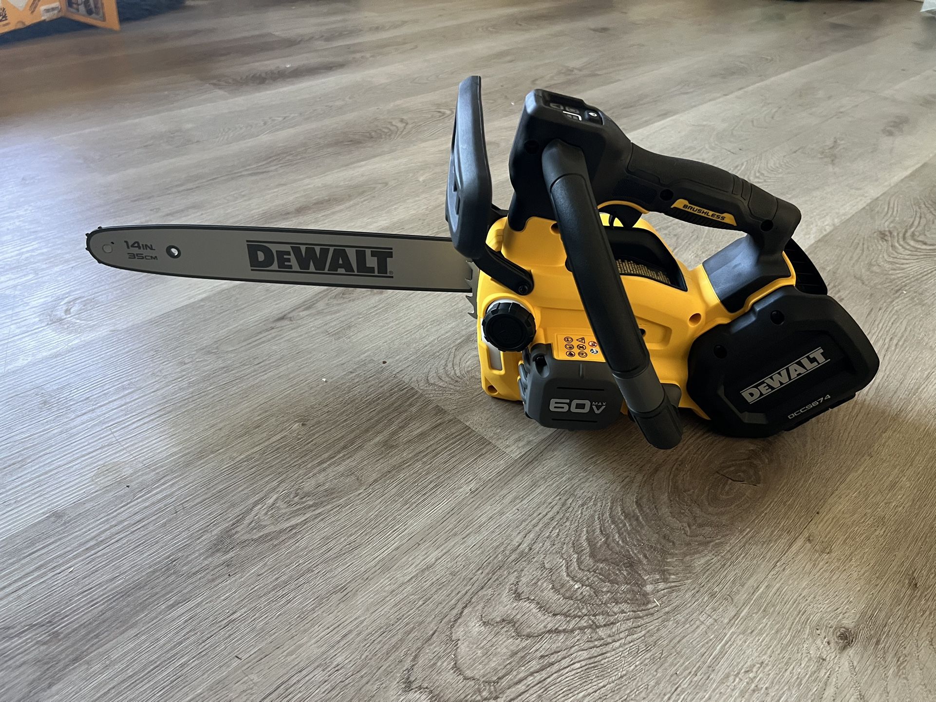 Dewalt 60v Max 14” Chainsaw