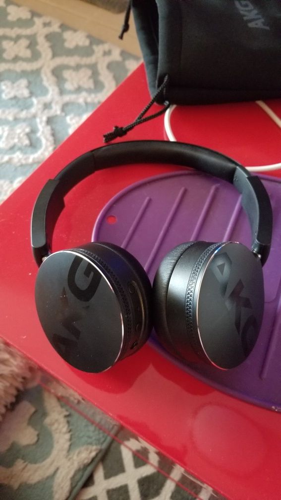 Akg bluetooth headphones