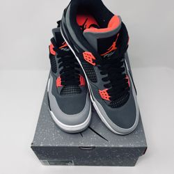 AIR JORDAN 4 RETRO