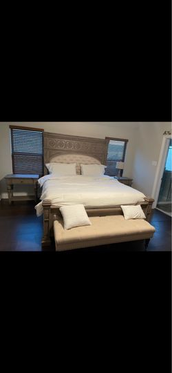 King Bedroom Set w/ Mattress Included – Moving Sale