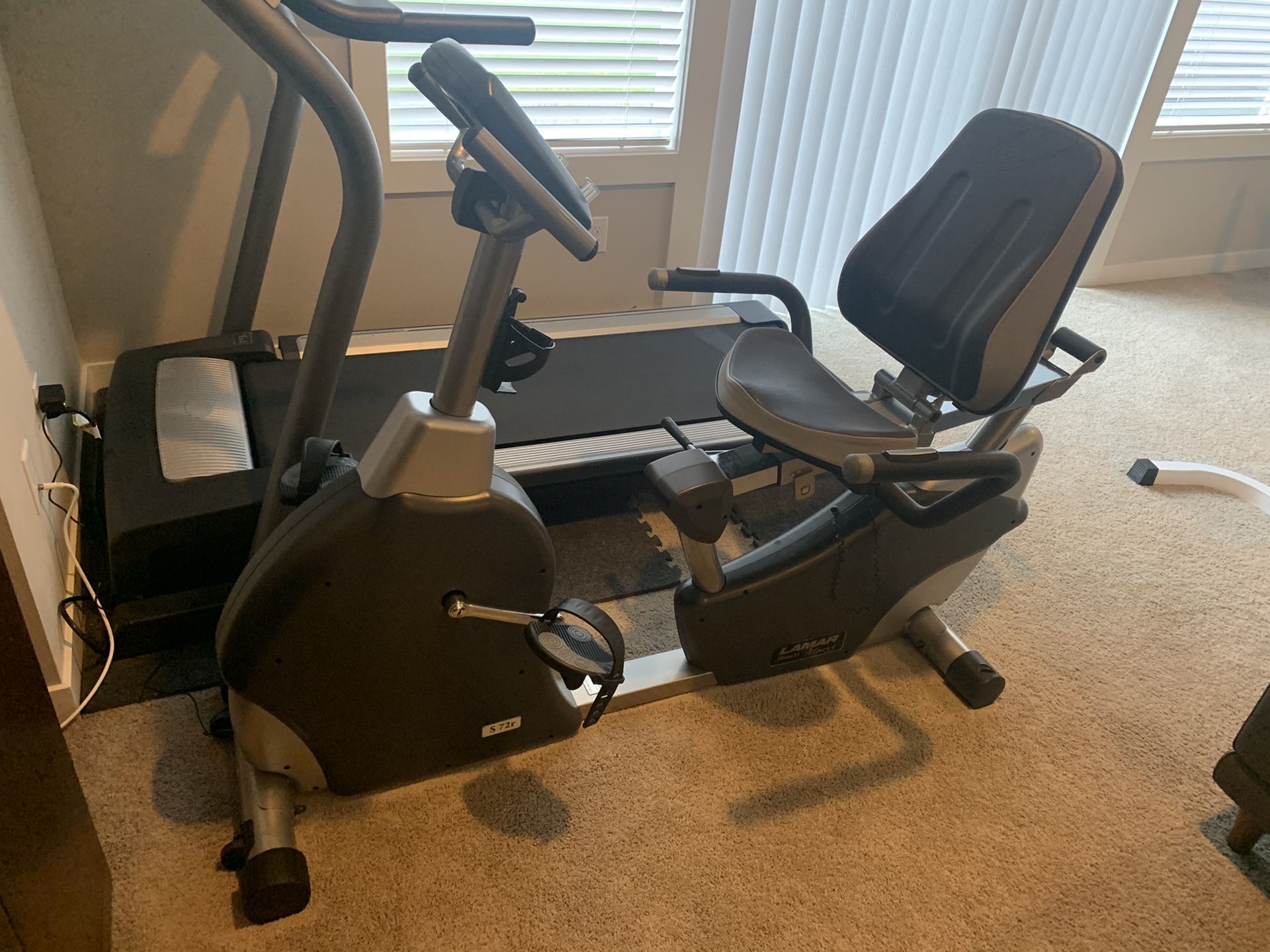 Lamar Series II Fitness S72R Recumbent Exercise Bike for Sale in