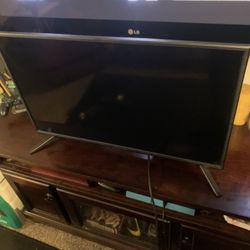 32” Scepter TV