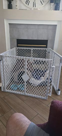 Dog playpen