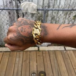 Miami Cuban Link Bracelet 18k