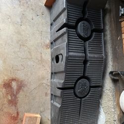 Rhino Car Ramps Like New. 