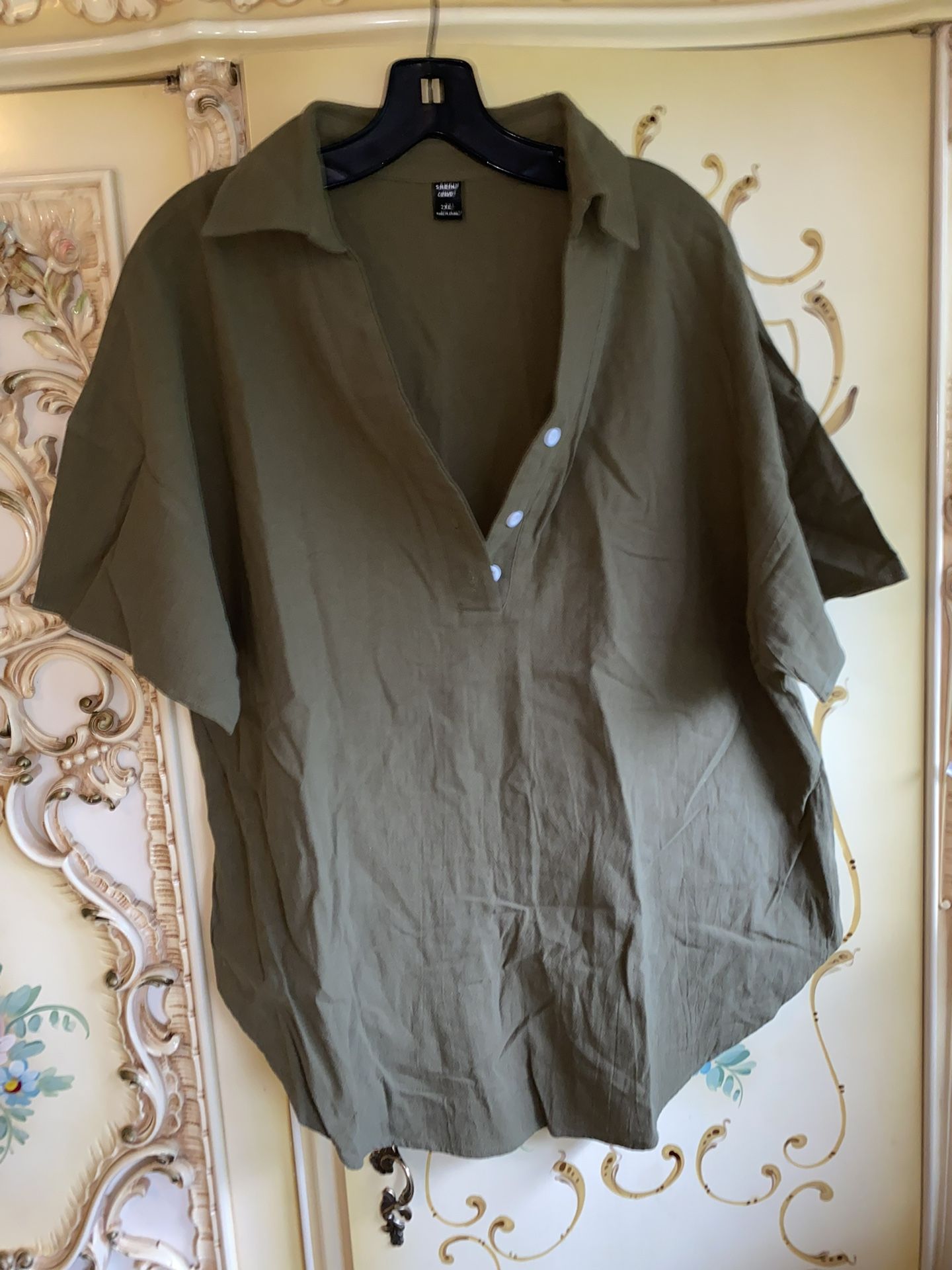Shein Curve2XL Green Blouse short sleeve button in the front