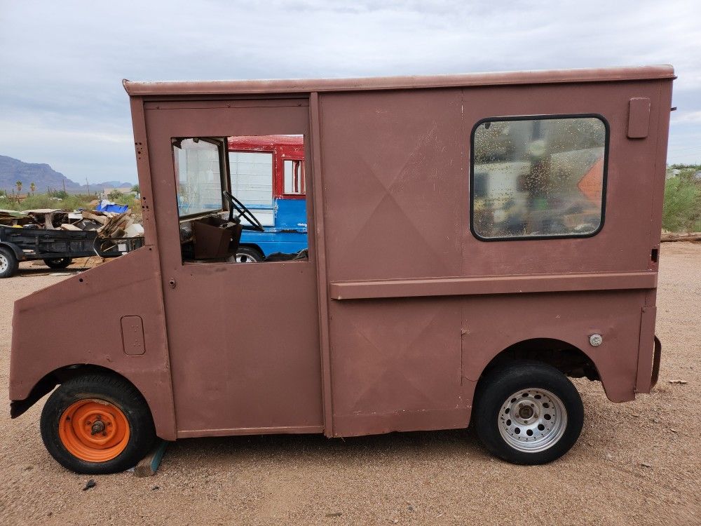 1969 Mail Truck Stepvan