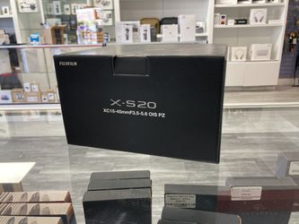 Fujifilm X-S20