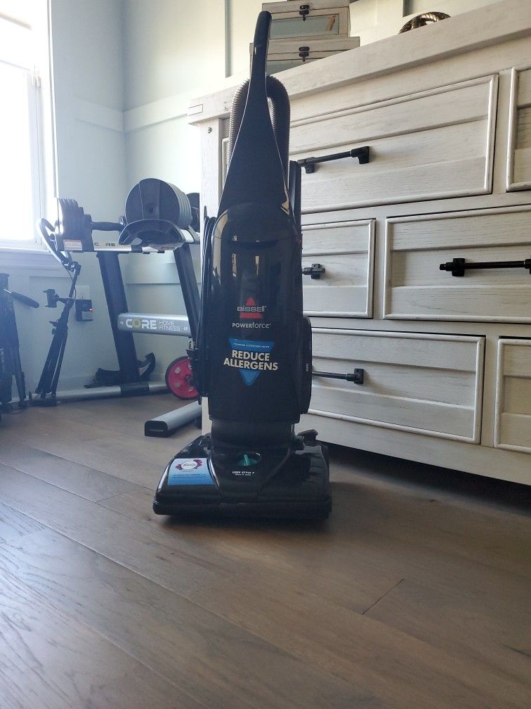 Bissell Powerforce Vacumm