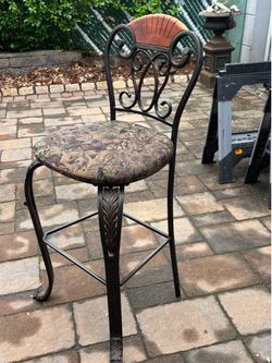 Bar chair