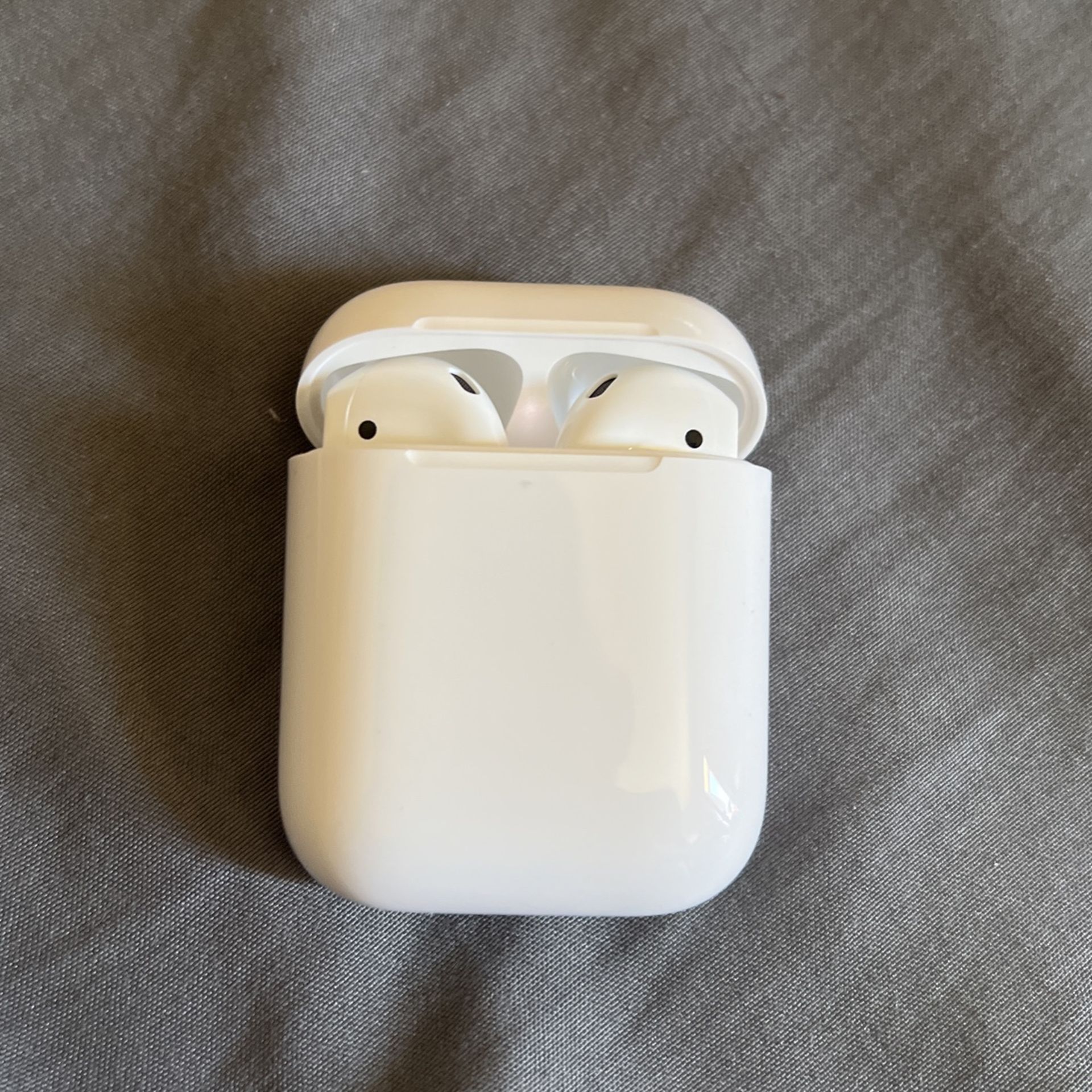 AirPods