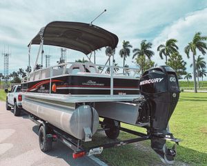 Photo Sun Tracker Barage21 Fishing Ponton 2004