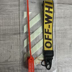 Off While Keychain Yellow 