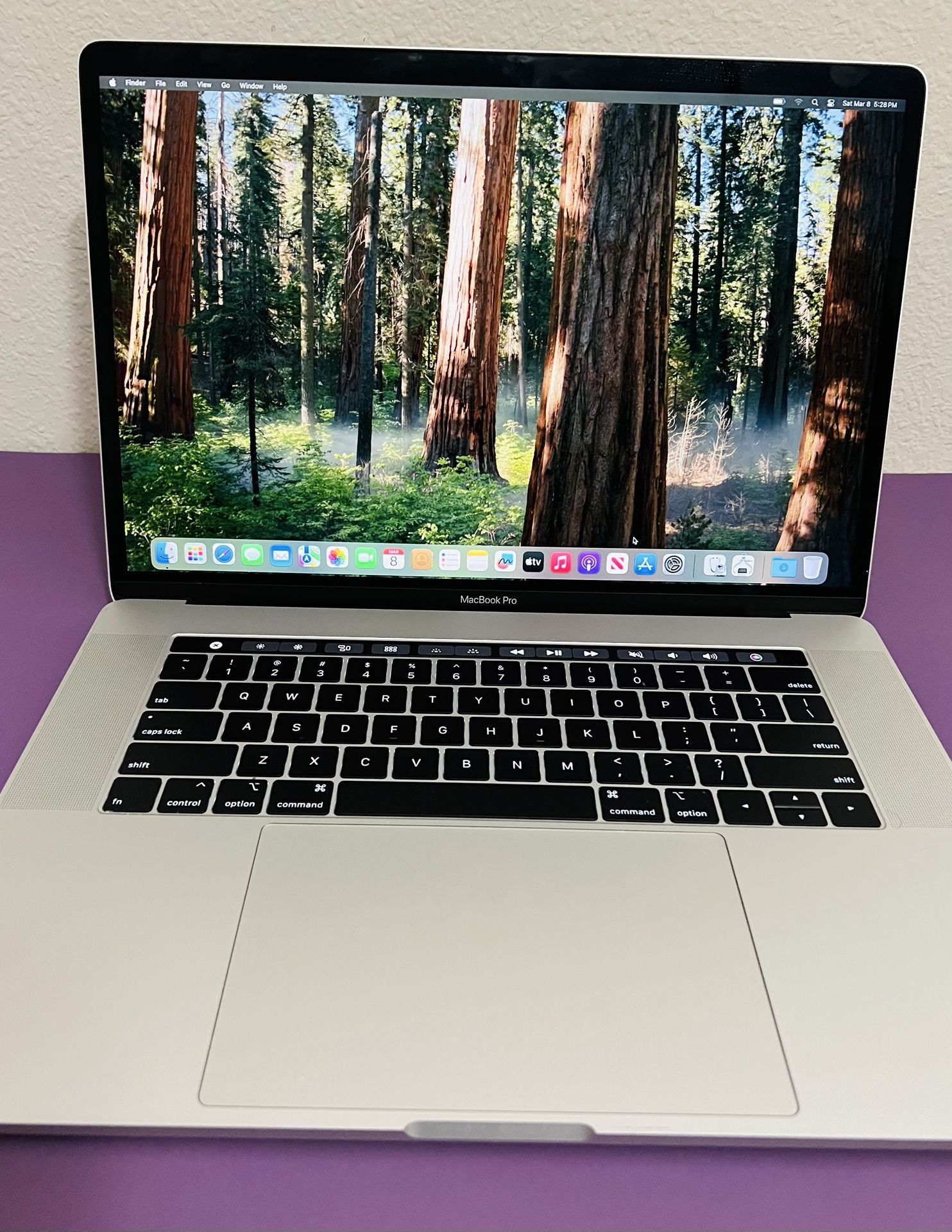 32GB RAM in MacBook Pro|| Core i7 ||Touch Bar|| 2024 MacOS Sequoia