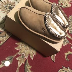 Ugg Tasman II Slipper Kids Size 2