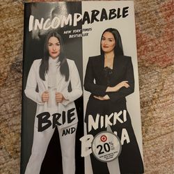 Incomparable - WWE wrestlers: The Bella Twins