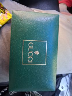 Gucci Timepieces Watch Set – Authentic, Excellent Condition