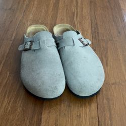 Taupe Birkenstock Bostons - Excellent Condition
