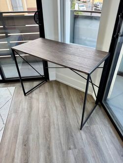 Foldable Wooden Table (Negotiable!)