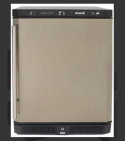 AVANTI BEVERAGE CENTER MODEL BCA5102SS-1