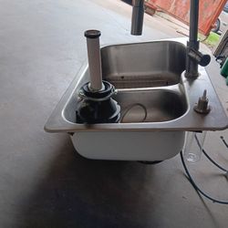 Kitchens Sink, Facet And Garbage Disposal 