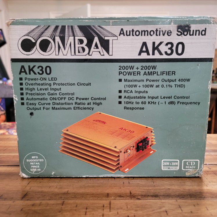 COMBAT AK30 200W Amplifier