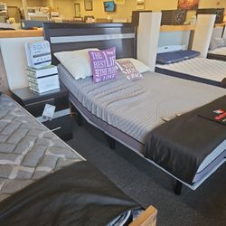 Split Head Queen Memory Foam W/ Adjustable Base